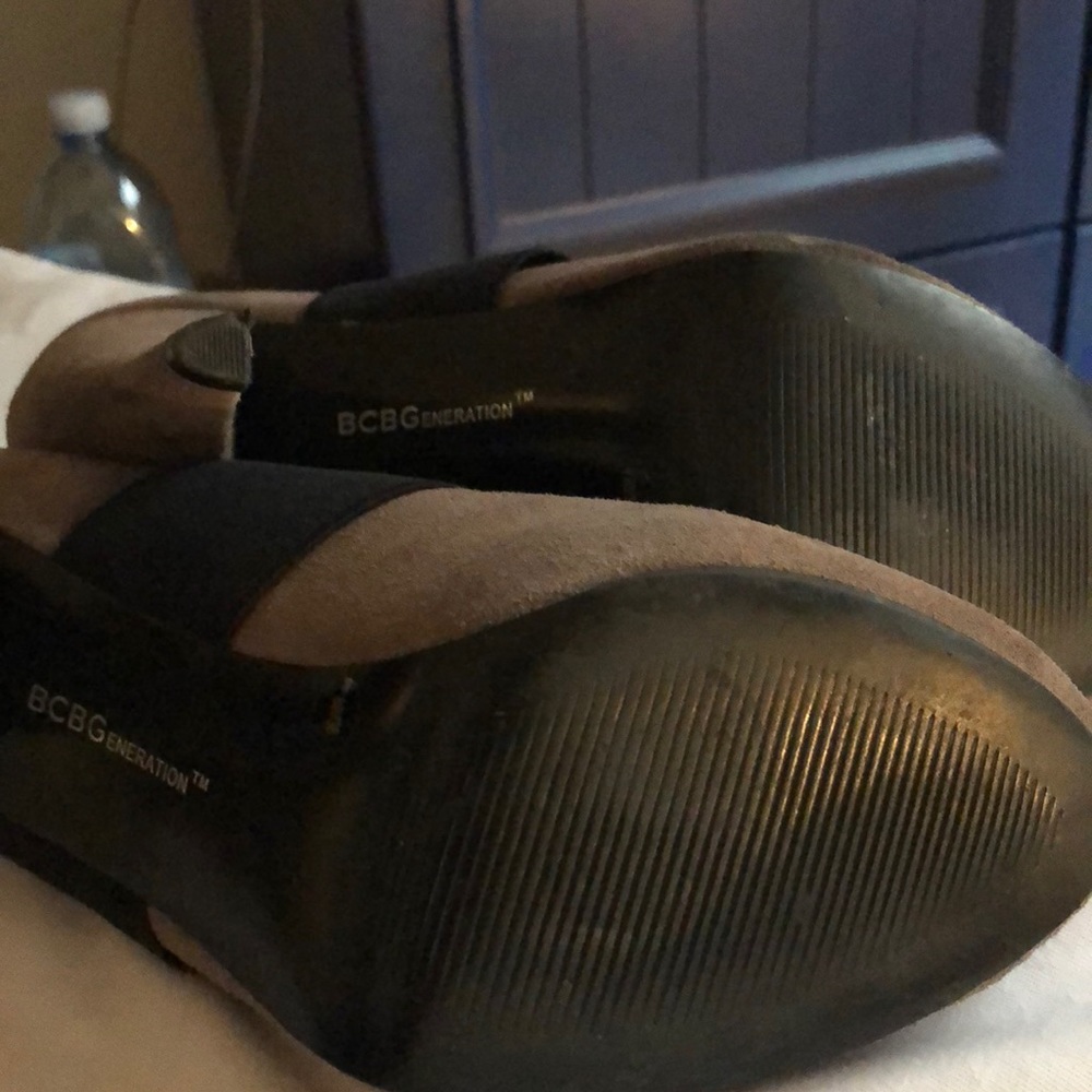 Shoes - Picture 3 of 3